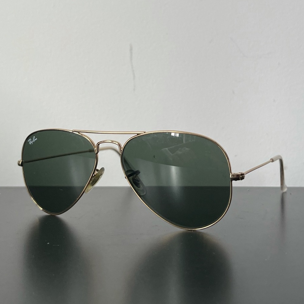 Ray-Ban Aviators Gold Wire Frame Sunglasses